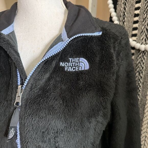 The North Face Black/Lavender Purple Plush Fleece Fuzzy Zip Up Jacket - Picture 2 of 11